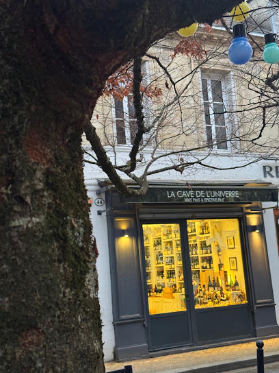 Cave À Vin -La Cave De L`univerre, Bar à Bordeaux