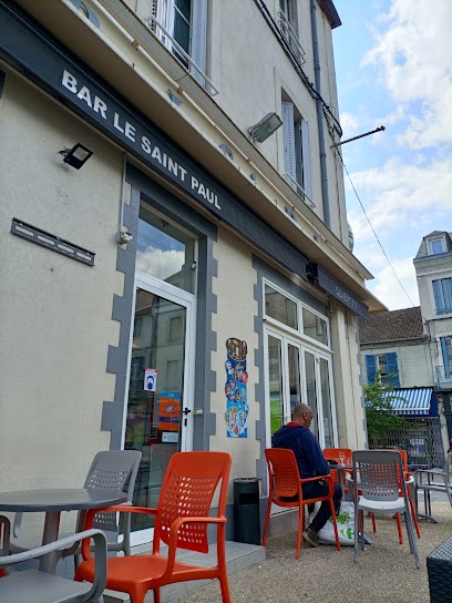 Bar St Paul, Bar à Montluçon