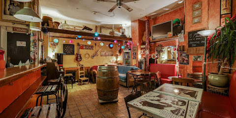 Le Bizart Café, Bar à Paris 11