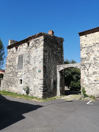 Truchot-Sauvanet André, Bar à Clémensat