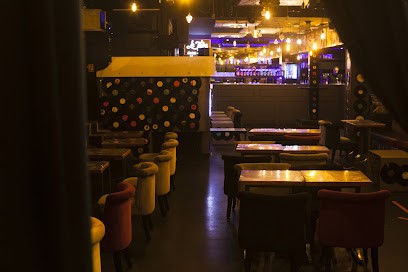 Le Tube | Bar à Chicha à Soisy, Bar à Soisy-sous-Montmorency