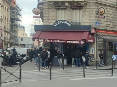 LE CYCLONE - Café Brasserie, Bar à Paris 10