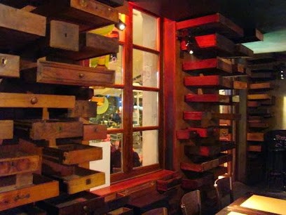 TEMPLE BAR, Bar à Niort