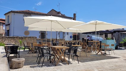 CAVE ET BAR A VINS NATURELS - GRANIT, Bar à Clisson