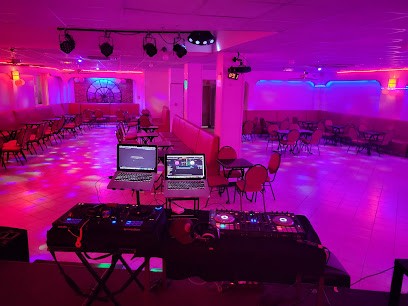 MUEVELO CLUB LATINO PARIS, Bar à Montreuil