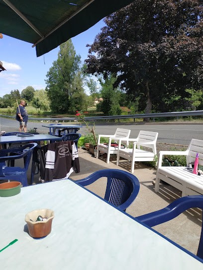 Le Petit Bistrot, Bar à Palinges