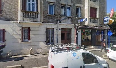 Halladj Achour, Bar à Drancy