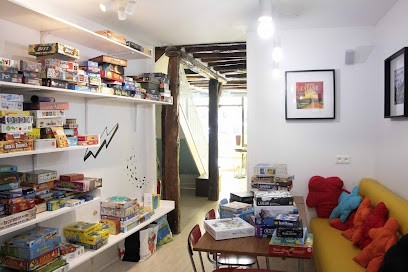 L'écume des Jeux, Bar à Évreux