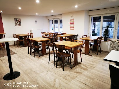 Le Sporting, Bar à Plémet