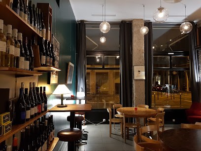 Sauf Imprévu Cave & Bar à Vins, Bar à Lyon 06