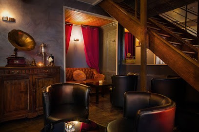 The Phantom Of The Opera, Bar à Lyon 01