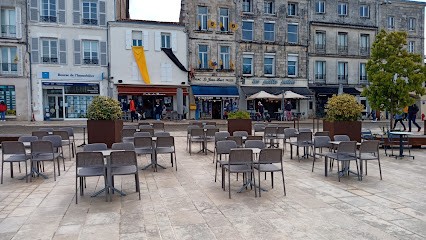 Café Du Bassin, Bar à La Rochelle