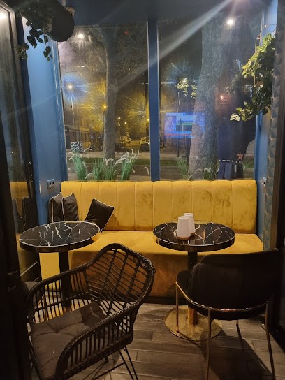 BLUE CHICHA, Bar à Paris 20