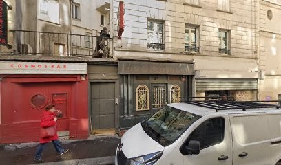 Les Trois Roses, Bar à Paris 09