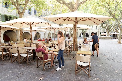 Les Terroirs - Restaurant Uzès, Bar à Uzès