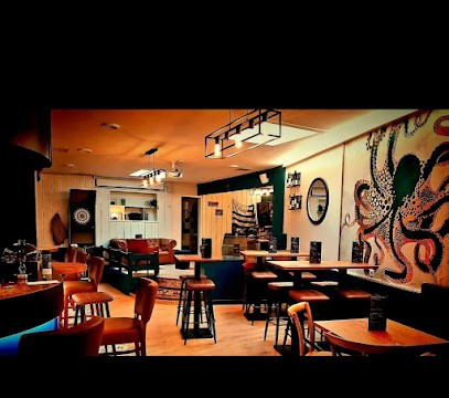 Le Penn Ar Bed, Bar à Plougastel-Daoulas