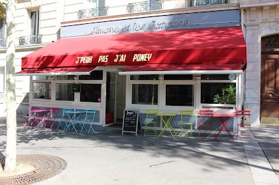 J’Peux Pas J’ai Poney, Bar à Paris 12