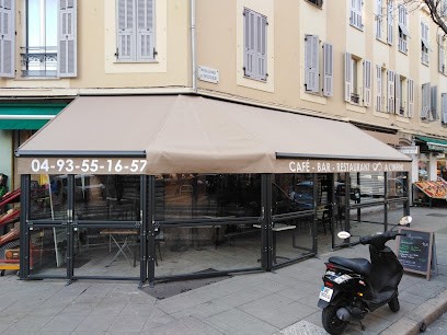À L'infini, Bar à Nice