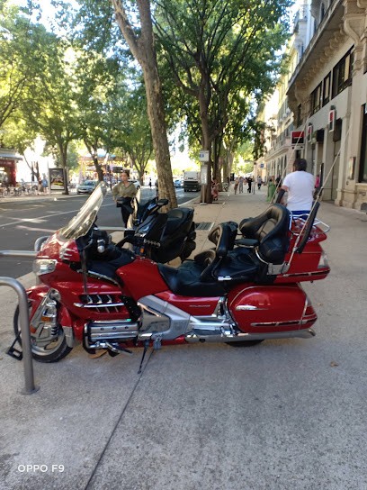 Monte Christo, Bar à Nîmes