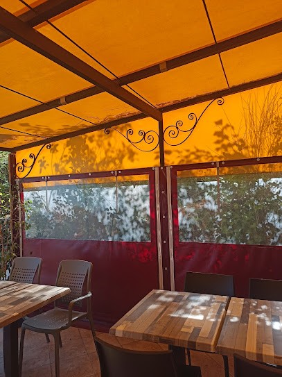 Auberge Les Pradeaux, Bar à Gréasque