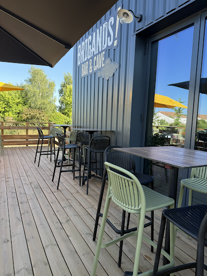Brigands !, Bar au Poiré-sur-Vie