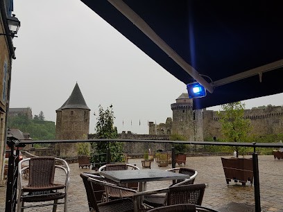 Le Castle Bar, Bar à Fougères