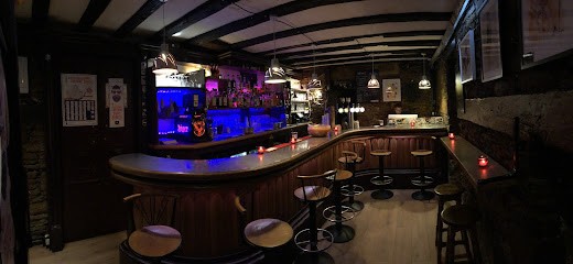 L R De Rien, Bar à Nantes