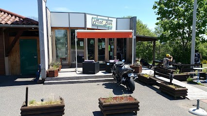 Le Mot' bar, Bar aux Sauvages