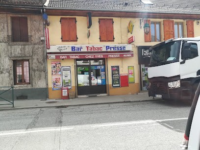 Gourley Yves, Bar à Saint-Joseph-de-Rivière