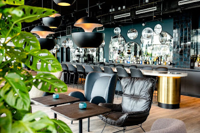 Rooftop One Bar Paris-Porte De Versailles, Bar à Issy-les-Moulineaux