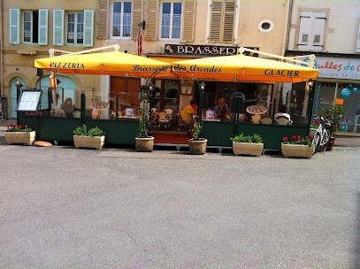 Bar Des Arcades, Bar à Tournus