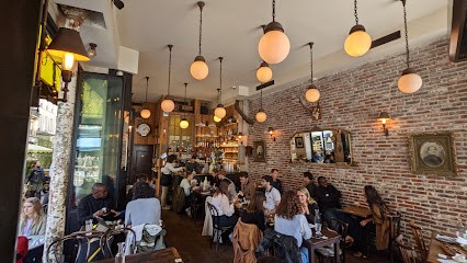 Mamie, Bar à Paris 09