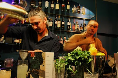 Lost Generation, Bar à Paris 18