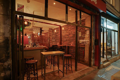 Le Petit Cluster Anciennement Le Petit Clou, Bar à Paris 11
