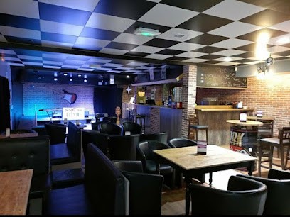 Show Case Time, Bar à Lourdes