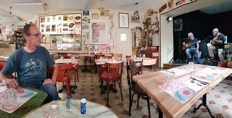 Bistro Le 40 Restaurant, Bar à Valréas