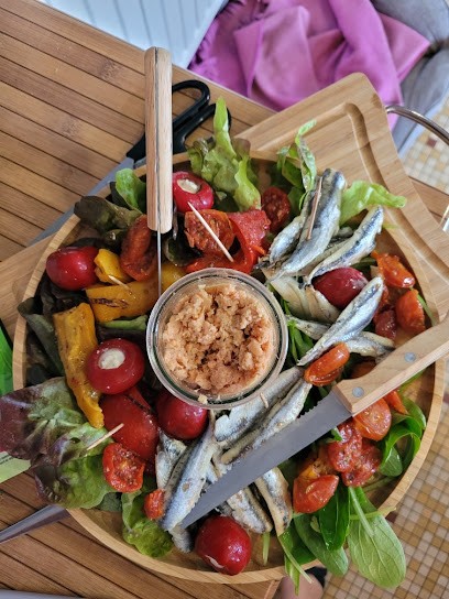 Bar Le Donjon, Bar à Montignac-Charente