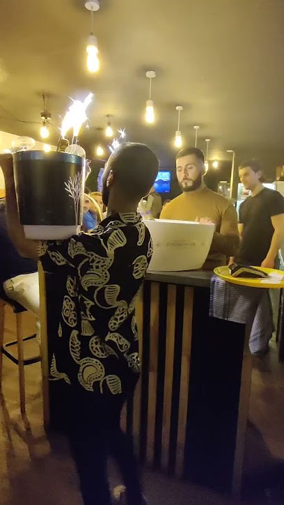 Hive, Bar à Saint-Étienne