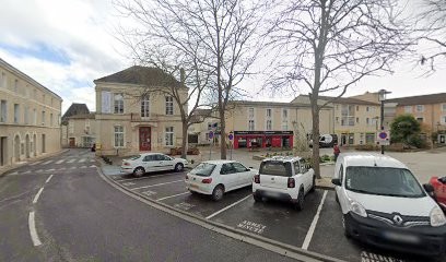 Bar Du Commerce, Bar à Jaunay-Marigny