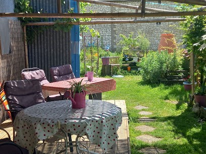 Le Jardin De Yannis, Bar à L'Île-Bouchard