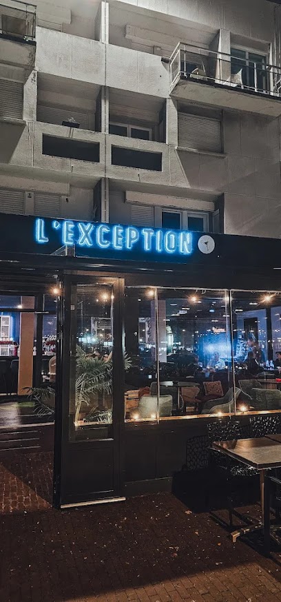 L'exception, Bar à Calais