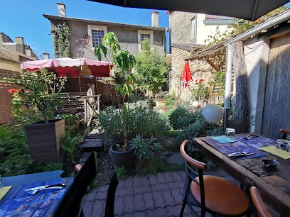 O Pti Café Le Patio Tapas & Bar, Bar à Stenay