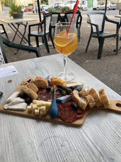 Bar Le Palais, Bar à Saint-Aubin-le-Cloud