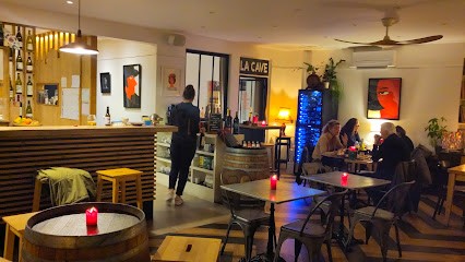 La Ritournelle Cave à Manger, Bar à Rognes