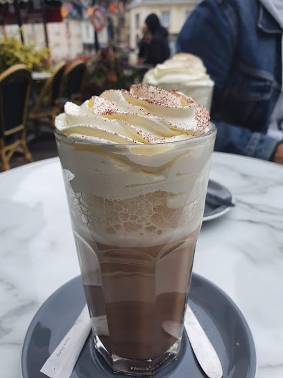 L'Excelsior, Bar à Gisors