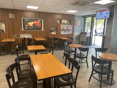 Le Coq hardi, Bar à Domène