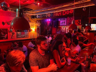 Groovin' Bar Nice, Bar à Nice