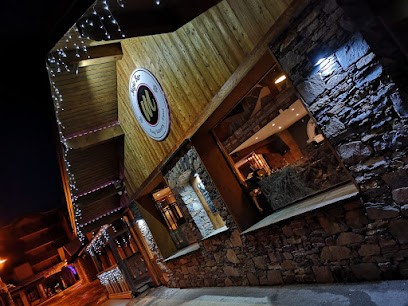 Mojo Bar, Bar à Landry