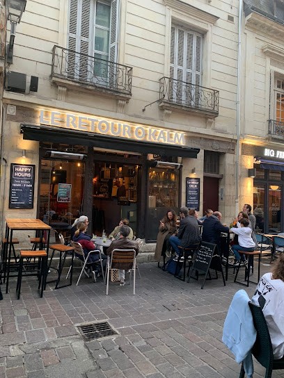 Le Retour Okalm, Bar à Tours
