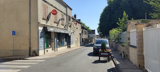 Le Longchamp, Bar à Ennery